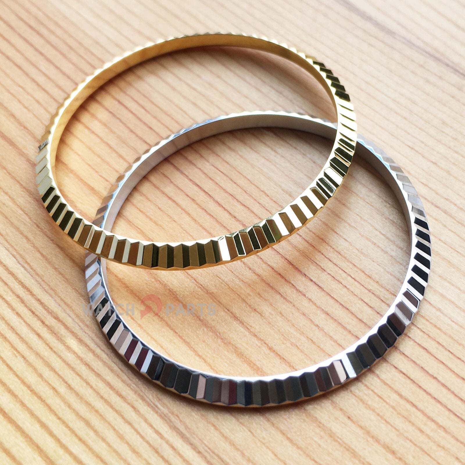 Rolex Watch Datejust - Lunette à anneau cannelé en acier
