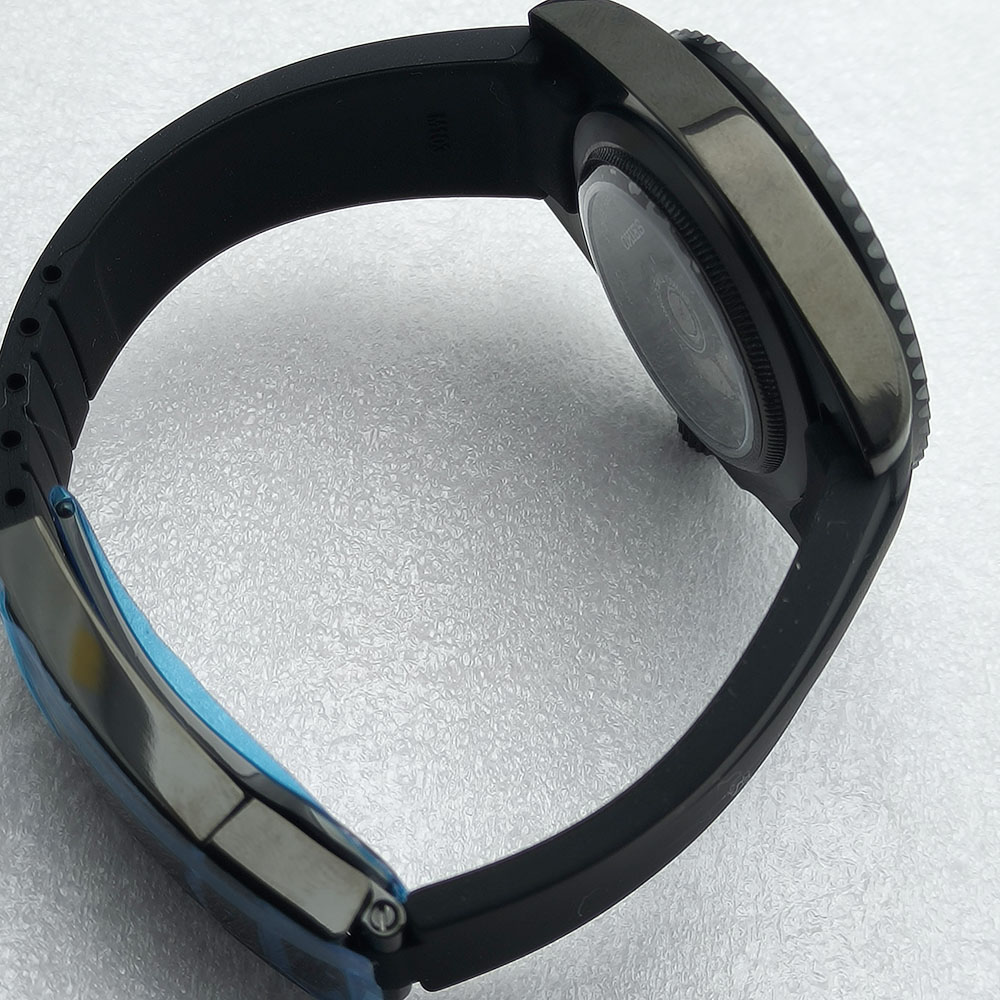 Montre mécanique noire en acie - Stainless Bracelet Diver avis et prix